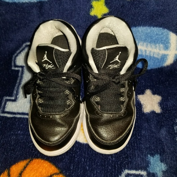 Nike Other - Nike Jordan's size 9c